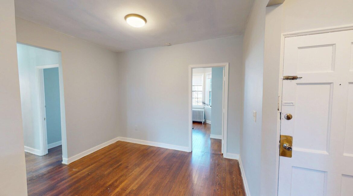 2925-Pennsylvania-Ave-SE-106-4-Bed-1-Bath-03242026_211155