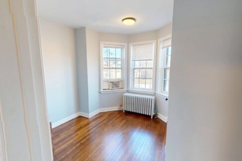 2925-Pennsylvania-Ave-SE-106-4-Bed-1-Bath-03242026_211250