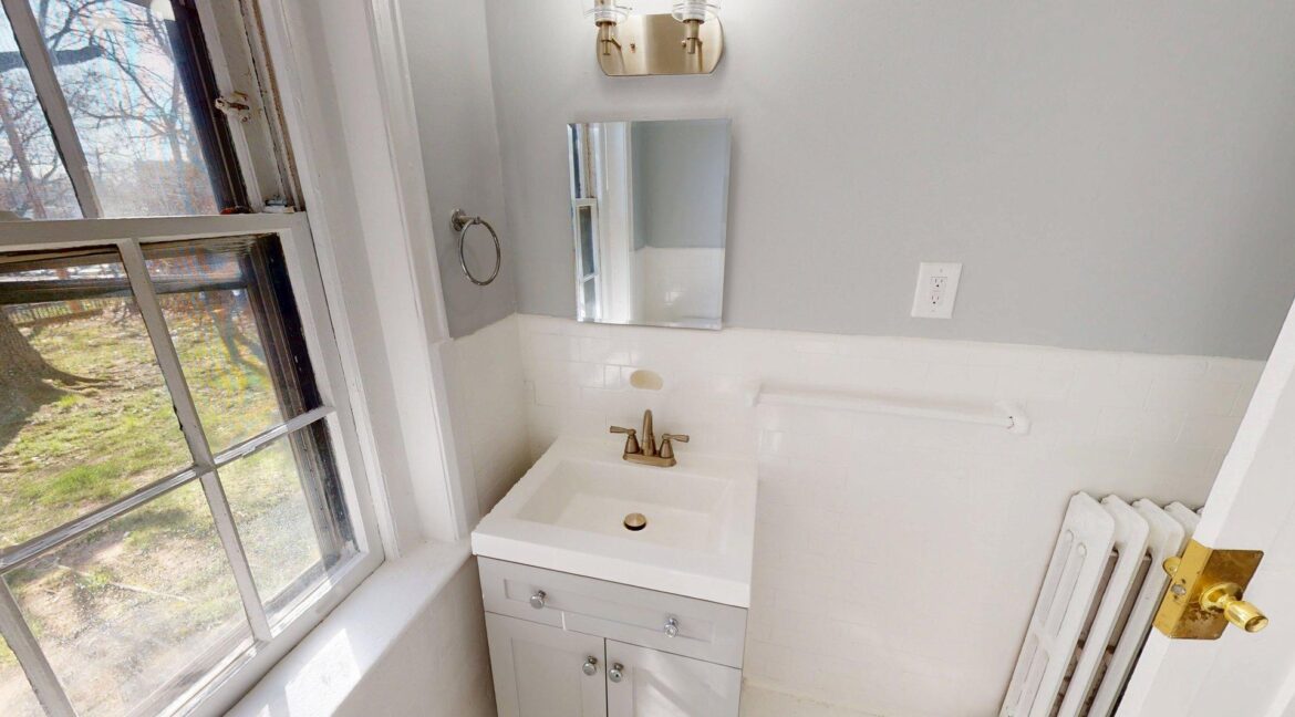 2925-Pennsylvania-Ave-SE-106-4-Bed-1-Bath-03242026_211353