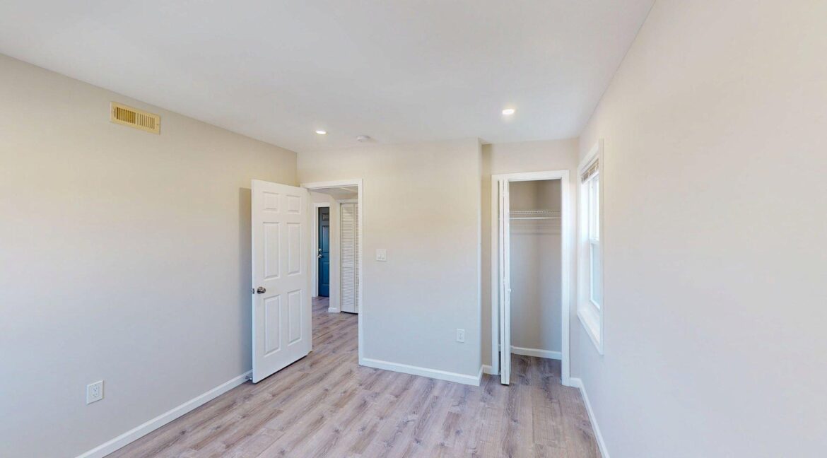 307-Division-Ave-NE-301-2-Bed-1-Bath-03202026_123247