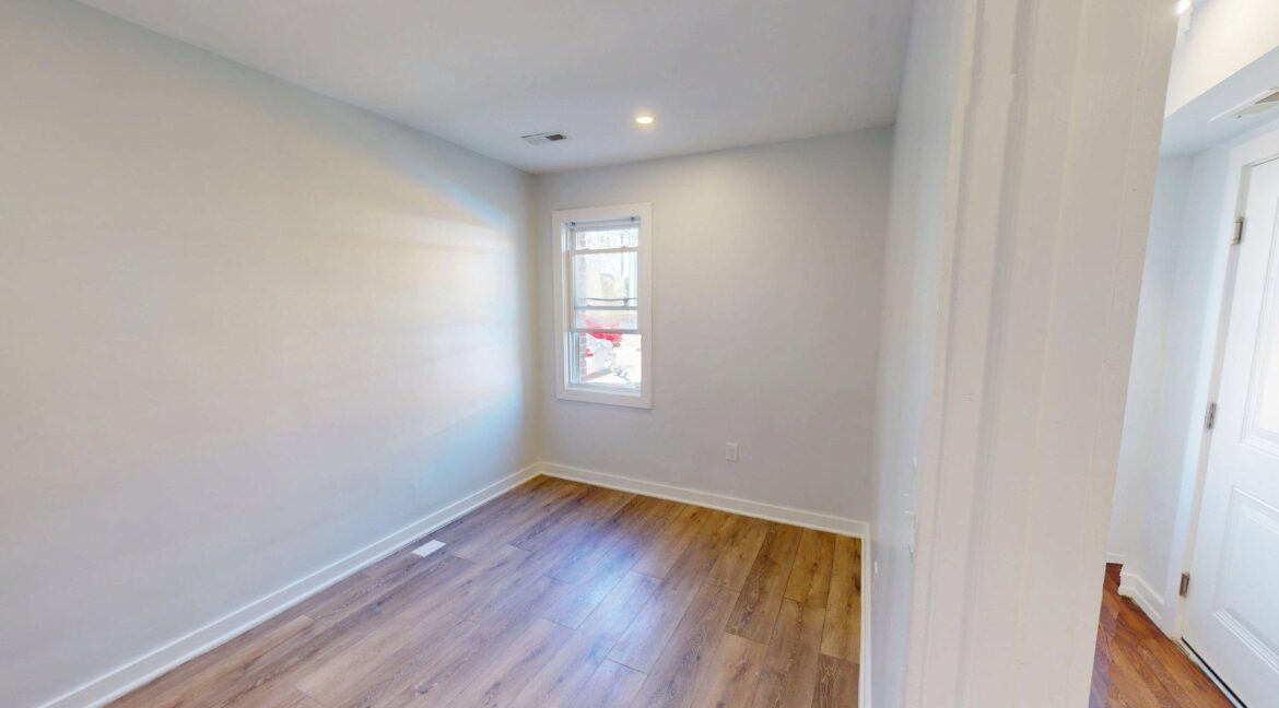 4720-3rd-Pl-NW-2-3-Bed-1-Bath-03092026_200625