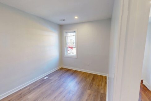 4720-3rd-Pl-NW-2-3-Bed-1-Bath-03092026_200625