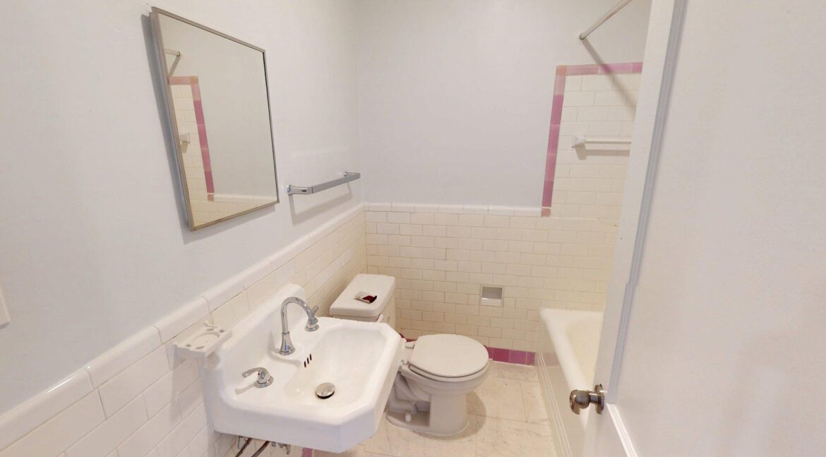 4720-3rd-Pl-NW-2-3-Bed-1-Bath-03092026_200800