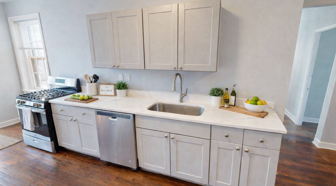 7E0BB217-84E7-44F0-B390-8D9C223C8782