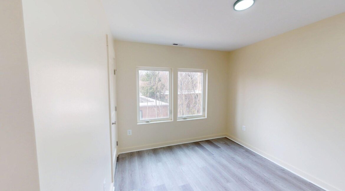 2500-41st-St-NW-7-2-Bed-1-Bath-03212026_134112