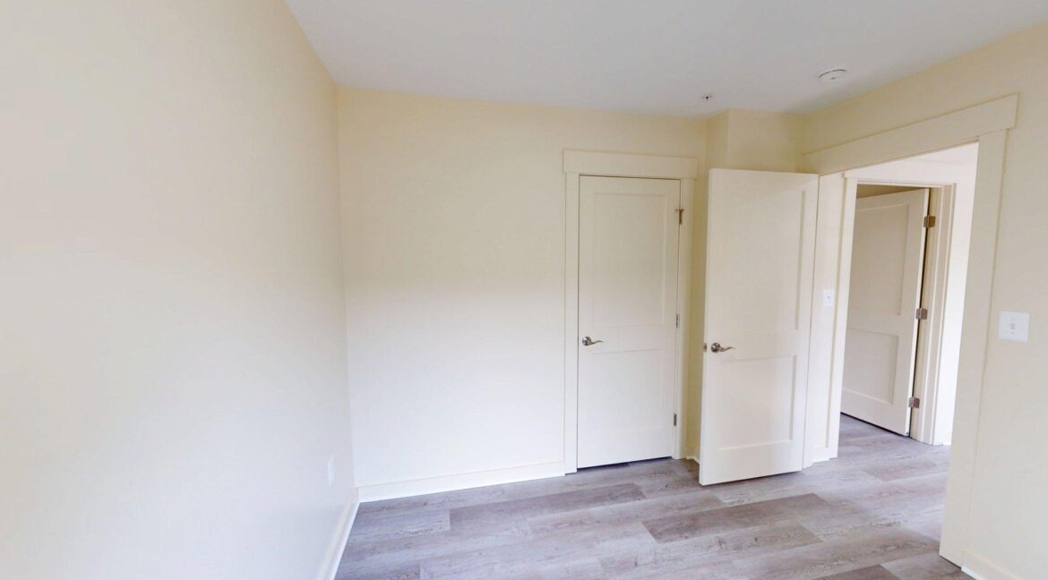 2500-41st-St-NW-7-2-Bed-1-Bath-03212026_134310